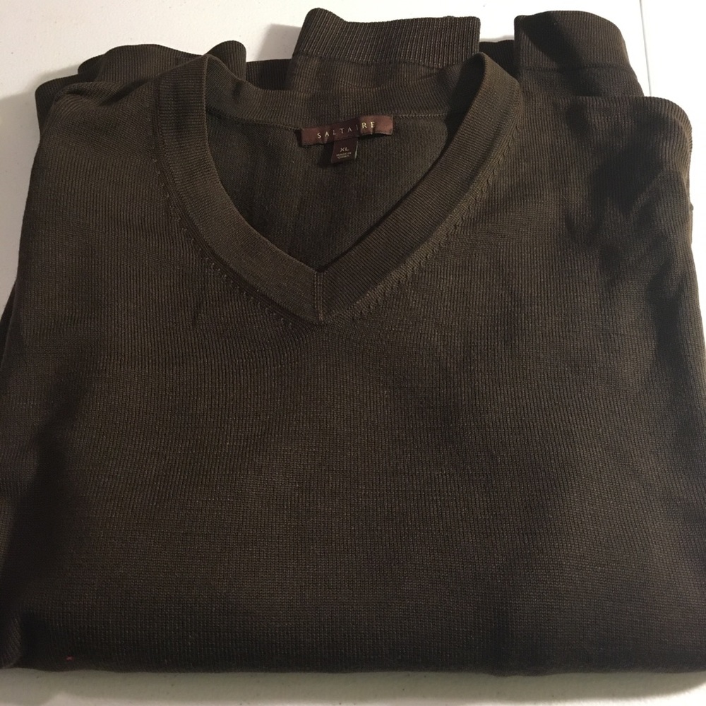 Used long sleeve sweater